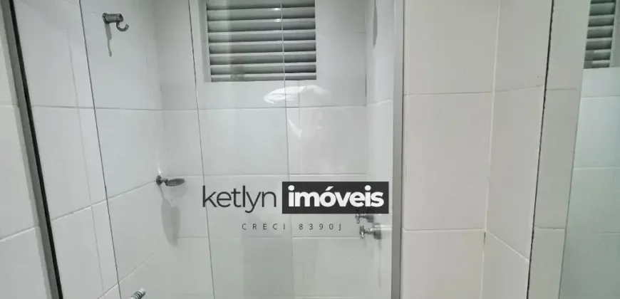 Apartamento com 3 quartos para alugar na Rua Carlos Benack, 131, Saguaçu, Joinville