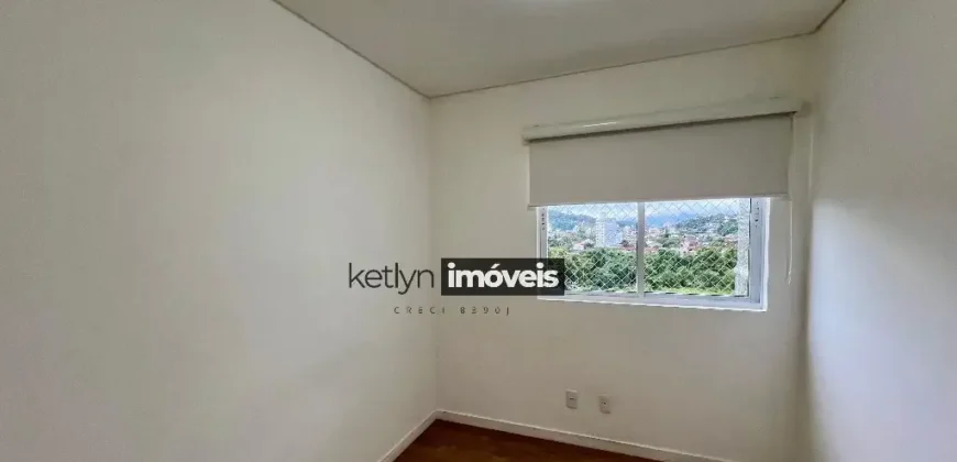 Apartamento com 3 quartos para alugar na Rua Carlos Benack, 131, Saguaçu, Joinville